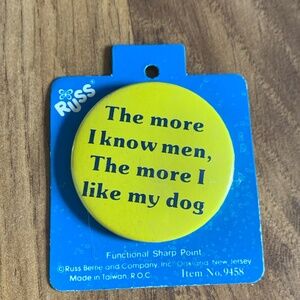 70's Funny Men/Dog Pin